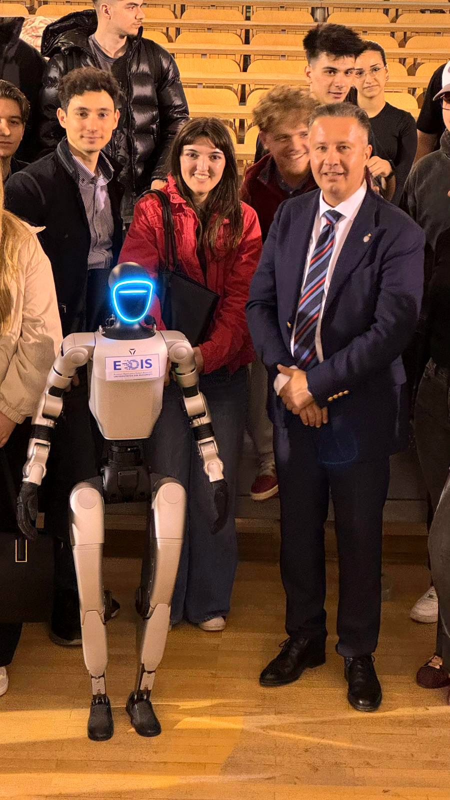 Conferința „Noi Orizonturi pentru Educație și Societate! Roboții umanoizi în viața de zi cu zi! Realitatea job-ului de mâine!